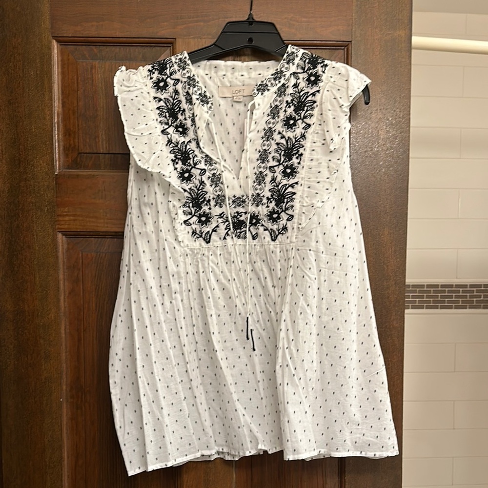 LOFT Women's White and Black Embroidered Top